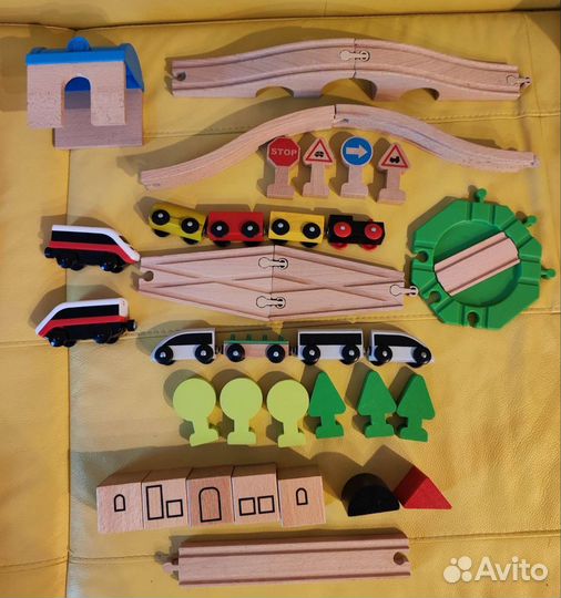 IKEA деревянная железная дорога