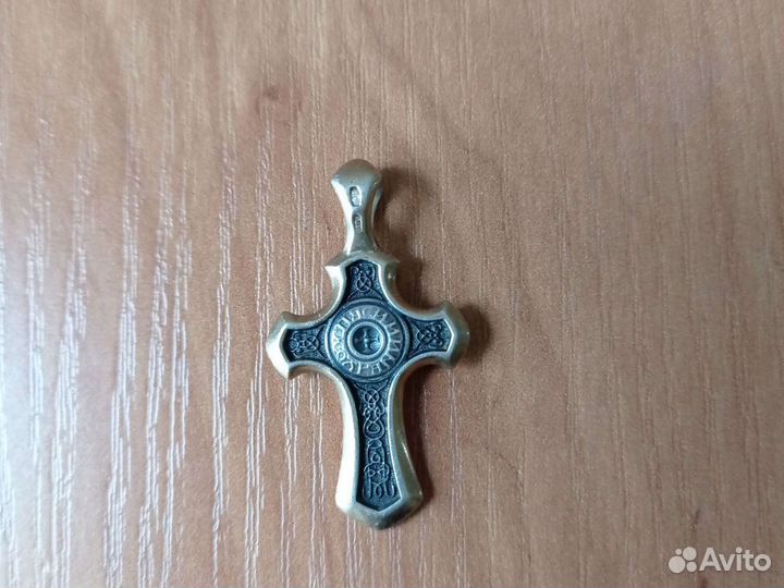Серебряный крестик