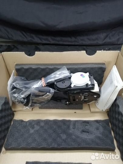 Ремень безопасности правый Mercedes A21386034009C9