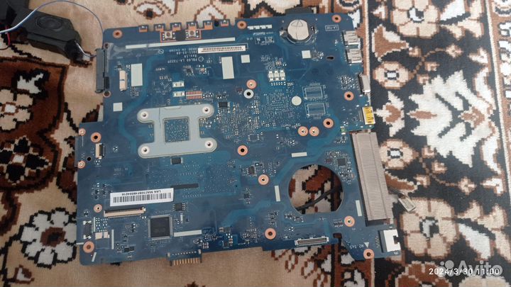 Материнская плата asus
