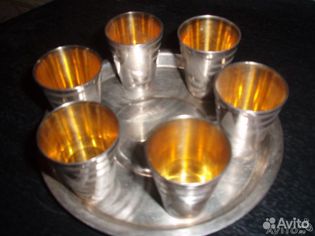 Стопочки на подносе