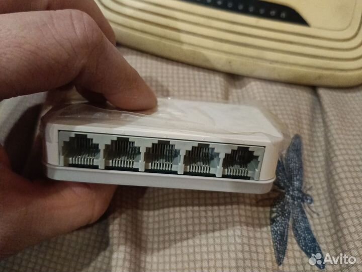 Коммутатор d link des 1005c