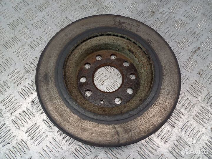 Диск тормозной передний правый Skoda Octavia A5