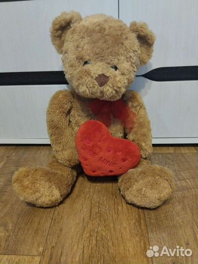 Плюшевый медведь