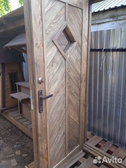 Двери, садовый декор