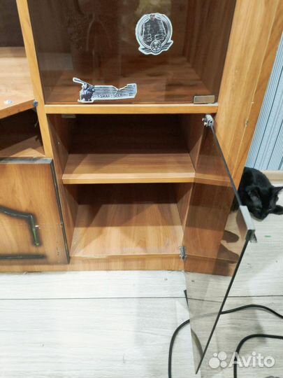 Шкаф стенка