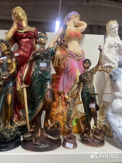 Фемида статуэтка