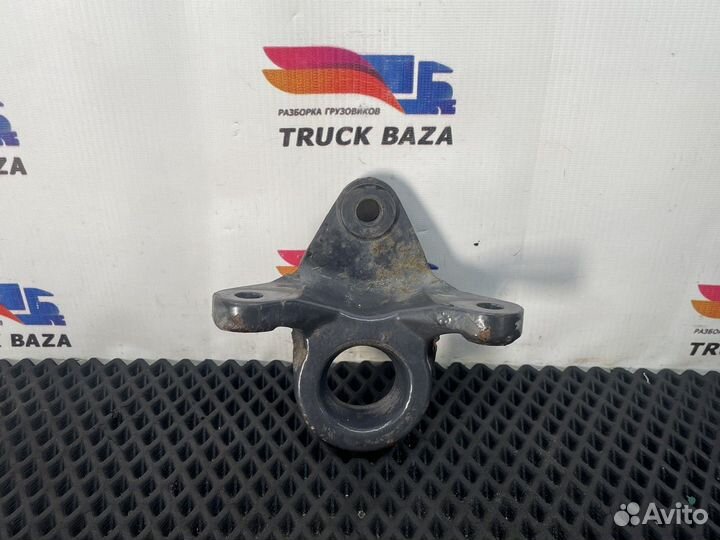 1444508 Кронштейн стойки стабилизатора правый