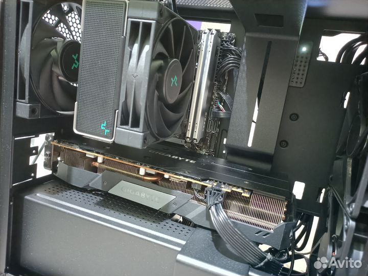 Ryzen 5500 + 5600 XT / Intel 12100F + RX 5700