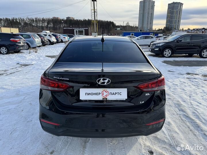 Hyundai Solaris 1.6 AT, 2019, 216 000 км