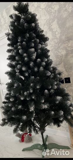 Елка искусственная