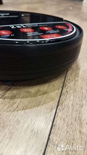 Робот пылесос моющий Redmond