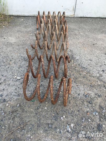 Передние пружины стоек Ваз 2108-09, 2110-12, 2114