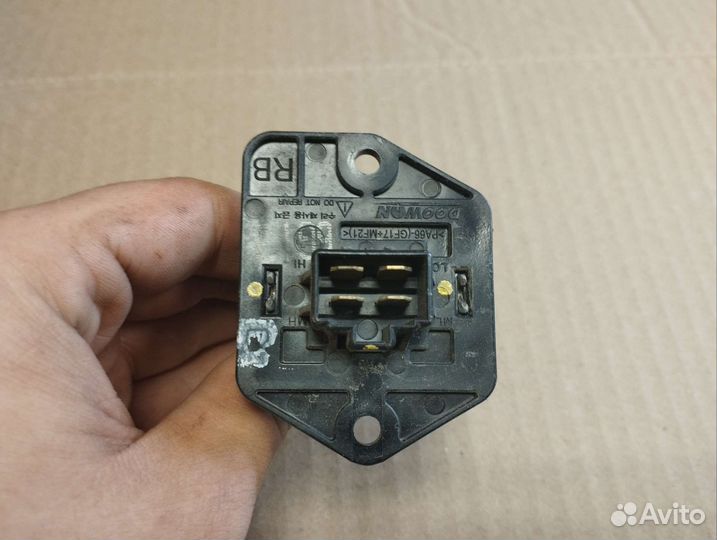 Резистор печки Kia Rio 3