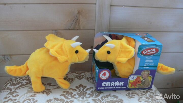 Интерактивный динозавр Спайк (трицератопс)