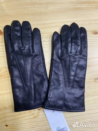 Кожаные перчатки
