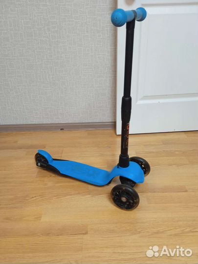 Самокат детский трехколесный бу