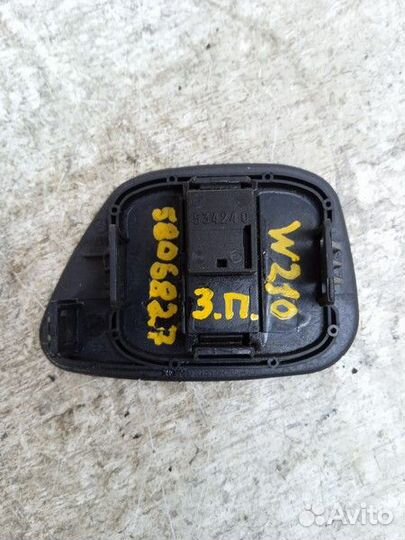 Кнопка стеклоподъемника