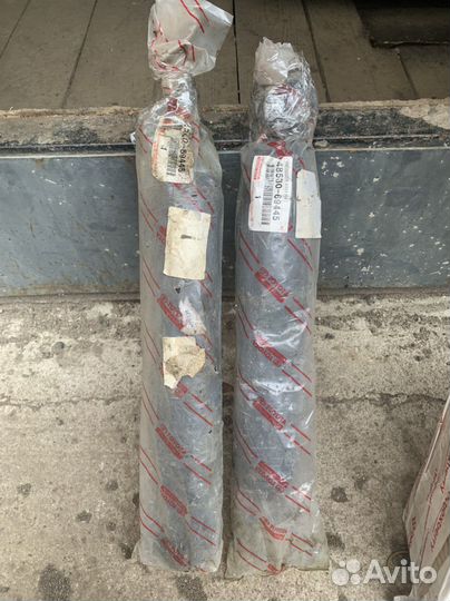 Стойки амортизаторов Toyota Land Cruiser 200