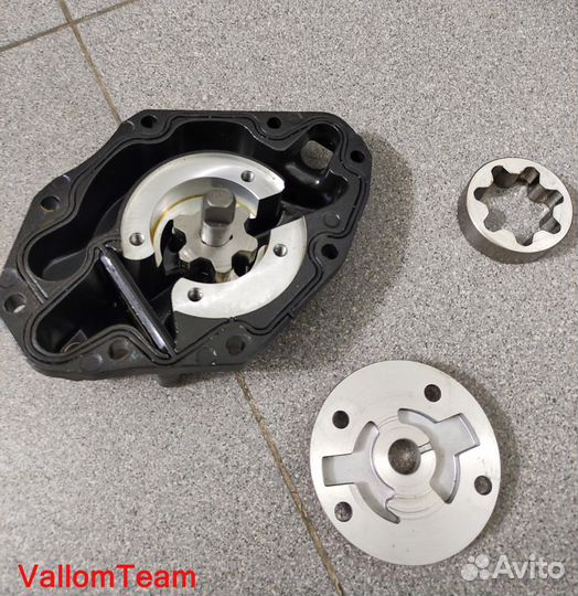 Лот SD2-93 Масляный насос гидроцикла BRP RXT 215