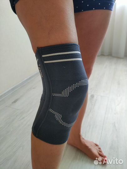 Наколенник ортопедический