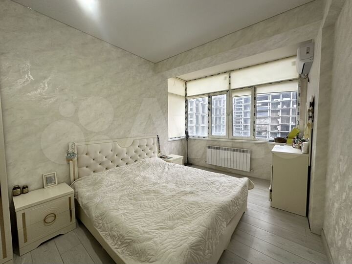 2-к. квартира, 72 м², 6/9 эт.
