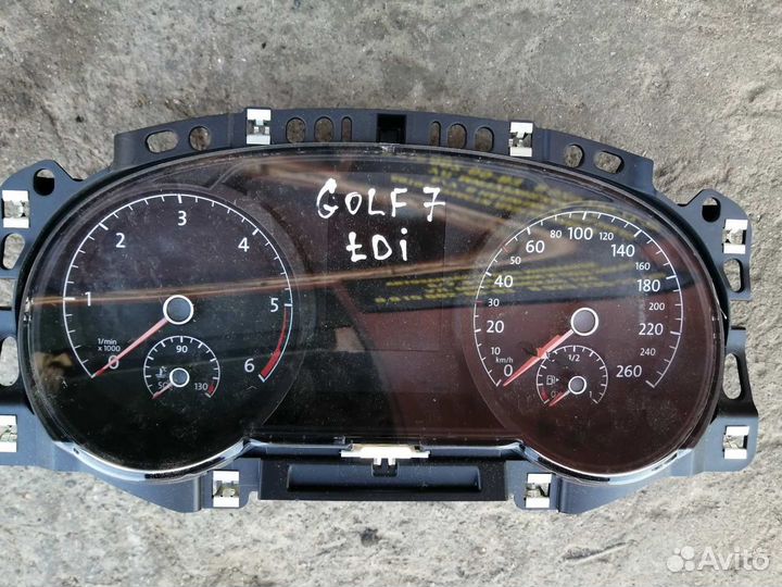 Щиток панель приборов Гольф 7 Дизель 5G0920860A