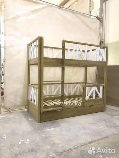 Двухъярусная детская Эко кровать из массива