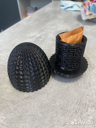 Подалк яйцо с головоломкой