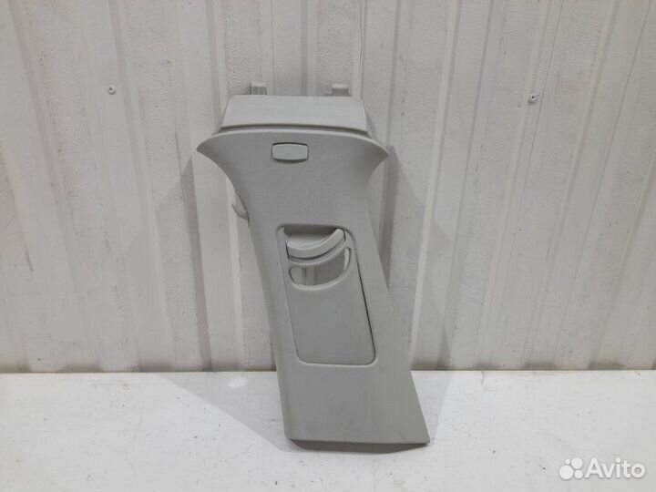 Обшивка стойки средняя верхняя левая Skoda Octavia