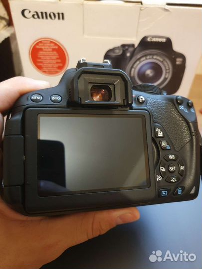 Зеркальный фотоаппарат canon 700d