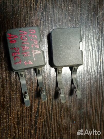 Заглушка буксировочного крюка Рено Логан 1 до рест