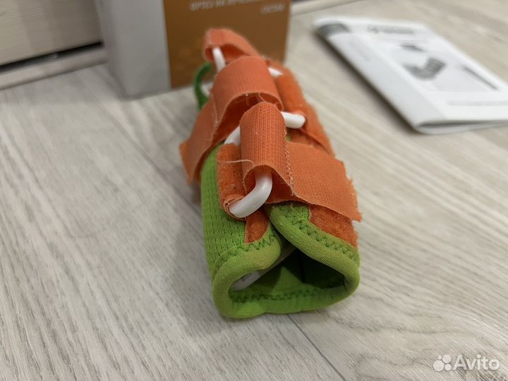 Ортез на лучезапястный сустав правый М