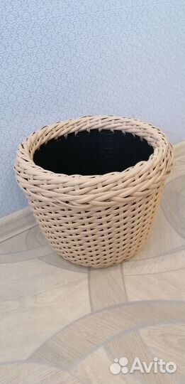 Кашпо, корзины из искусственного ротанга