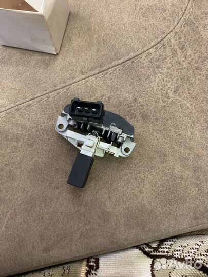 Регулятор генератора skoda