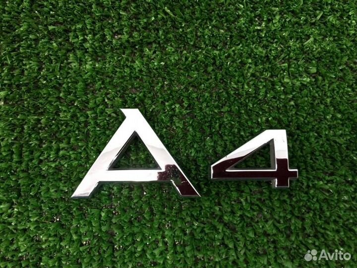 Шильдик Audi A4 B8 cala 2008