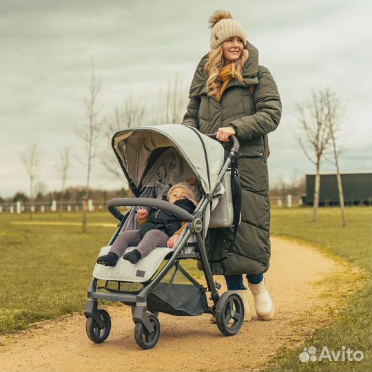 Коляска прогулочная