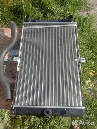 Радиатор новый