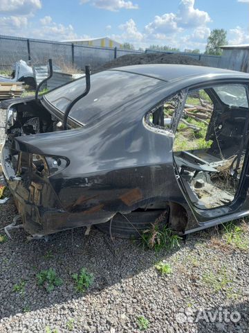 Задняя правая четверть Hyundai Elantra 4