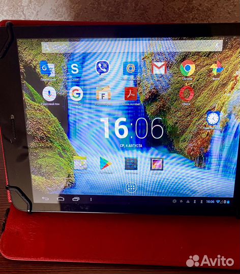 Планшет фирмы Pocket book