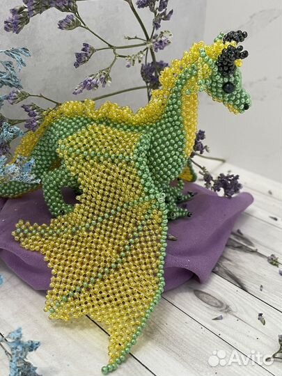 Дракон из бисера, амигуруми ручной работы (брелок)