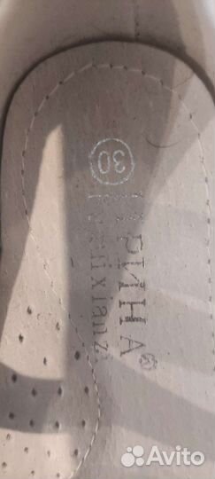 Туфли для девочки 30 размер новые