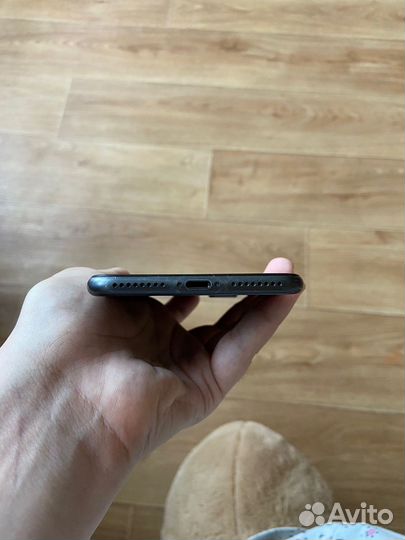 Телефон iPhone 8 plus