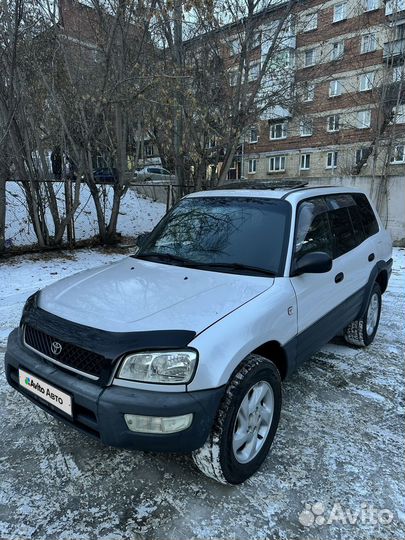 Toyota RAV4 2.0 AT, 1995, 322 000 км