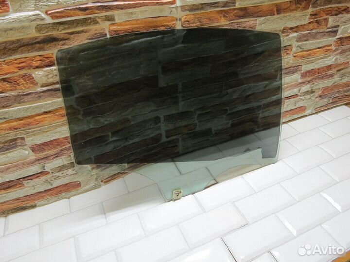 Стекло заднее правое Mazda 6 II GH 2012