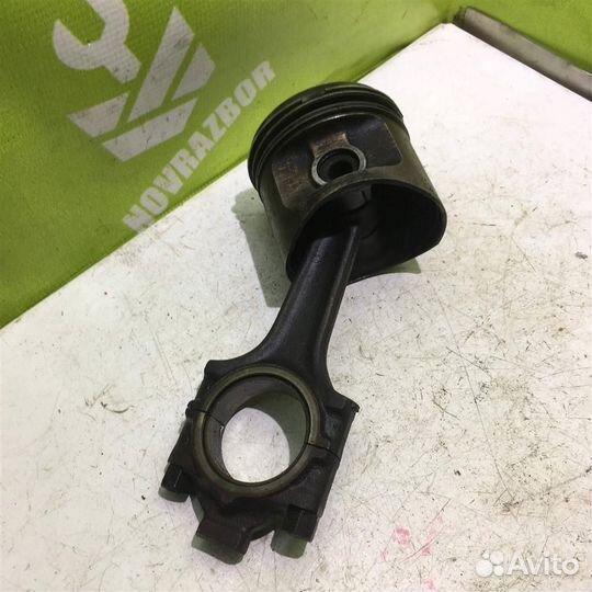 Поршень с шатуном бмв Е28