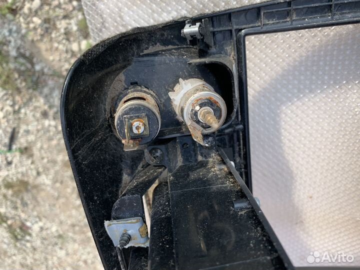 Центральная консоль Hyundai Elantra 3