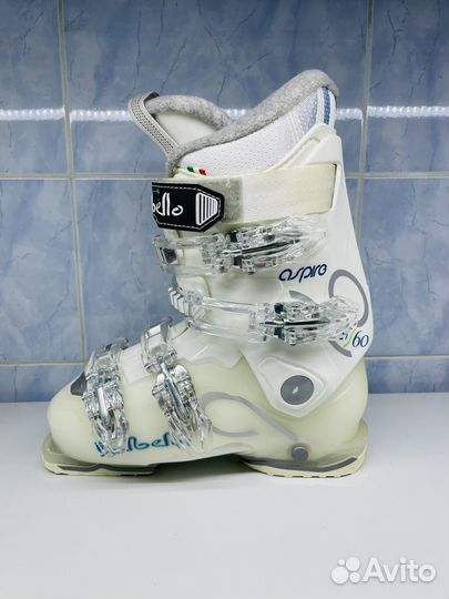 Горнолыжные ботинки 23.5