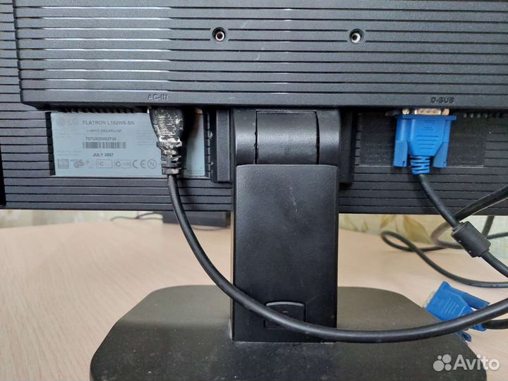Монитор LG