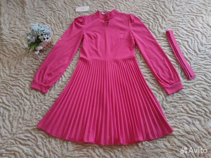 Яркое платье из трикотажа- лапши